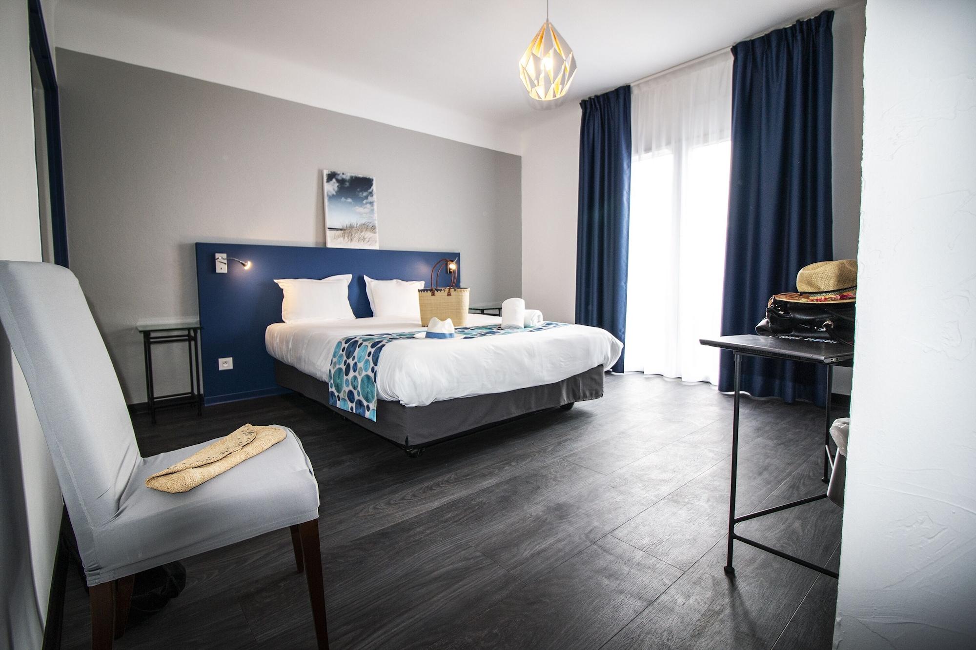 Hotel Bel Azur Six-Fours-les-Plages Exterior photo